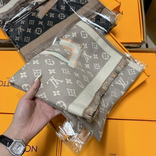 KHĂN LV FULLBOX