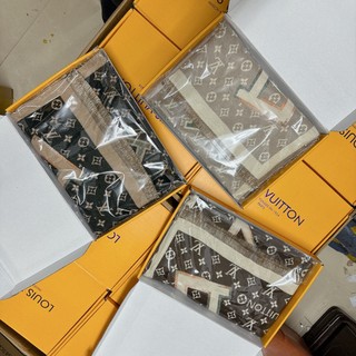 KHĂN LV FULLBOX