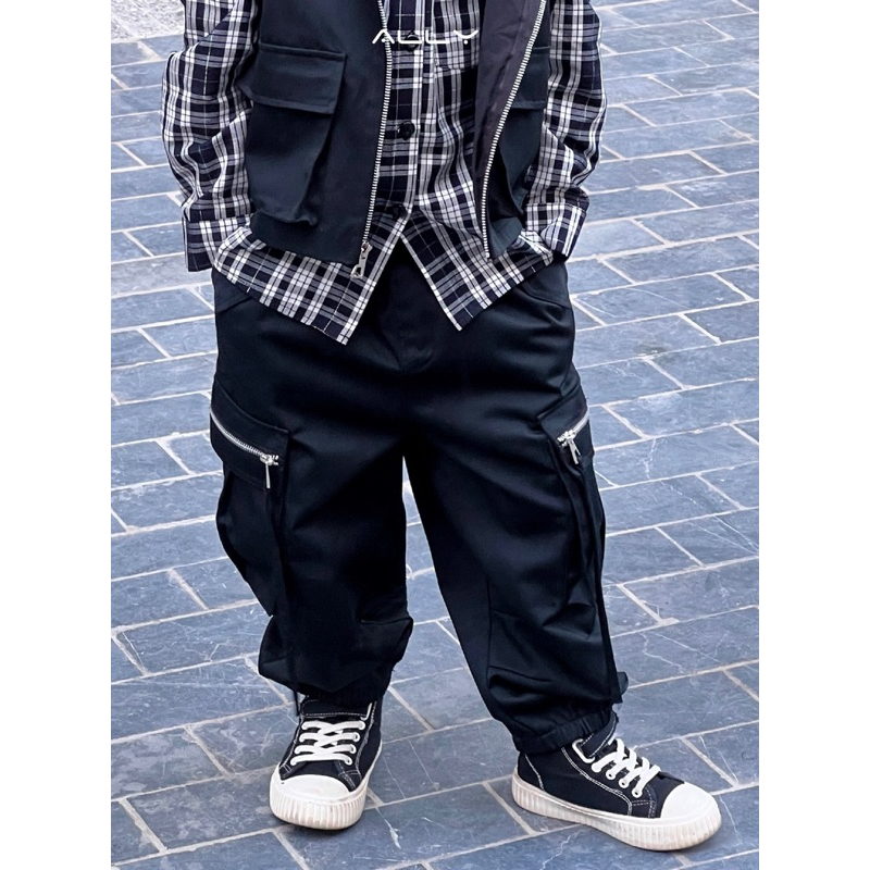 Quần túi hộp bé trai mã Q690