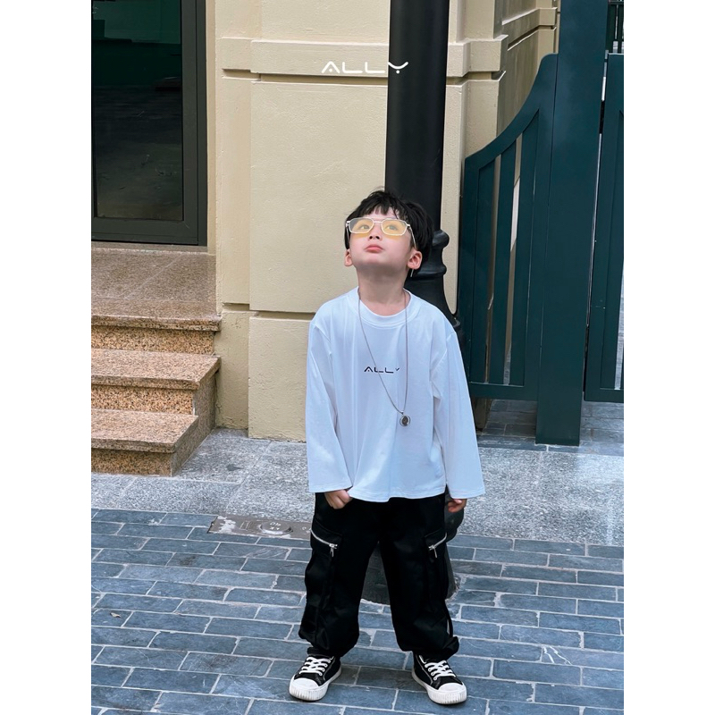 Quần túi hộp bé trai mã Q690