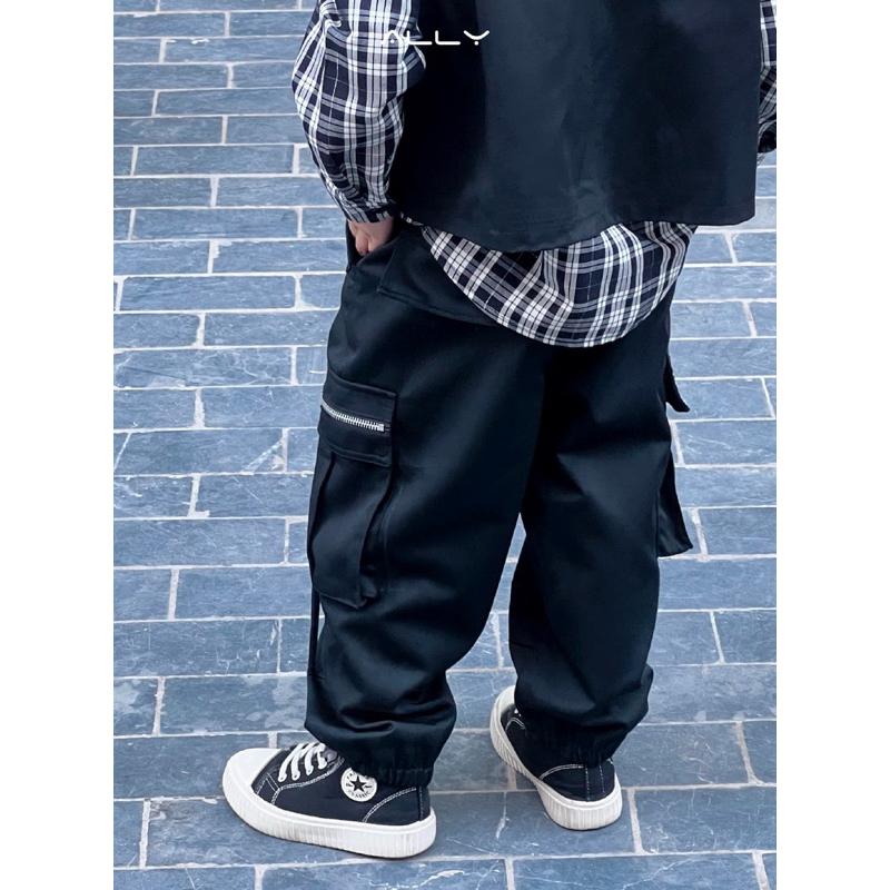 Quần túi hộp bé trai mã Q690