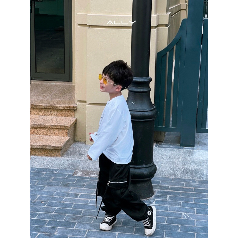 Quần túi hộp bé trai mã Q690