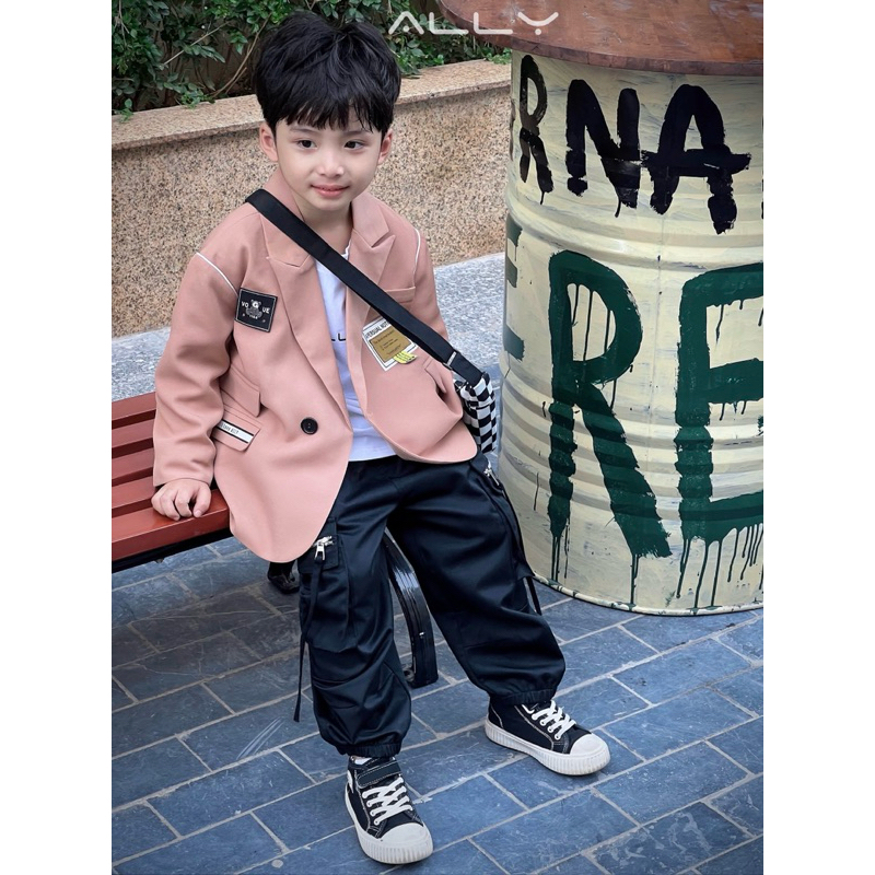 Quần túi hộp bé trai mã Q690