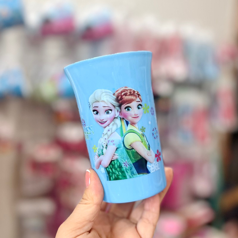 LY NHỰA DORAEMON ELSA