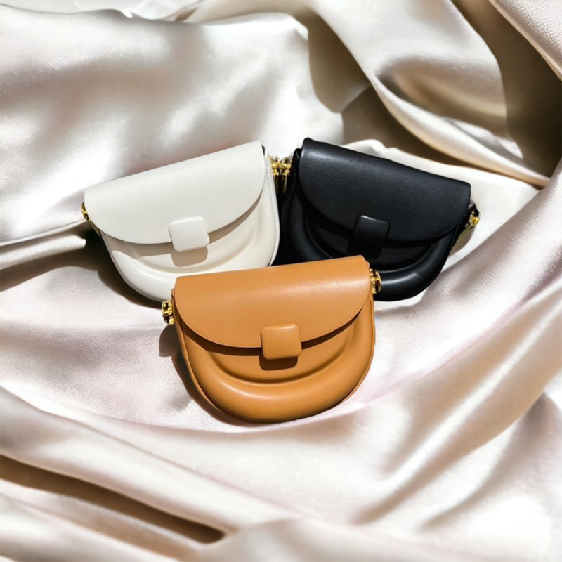 Túi cee ka koa dáng bầu nhỏ túi đáy tròn khuy bọc da hot new 2024