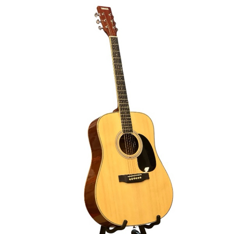 Guitar Yamaha F3000 màu sơn bóng