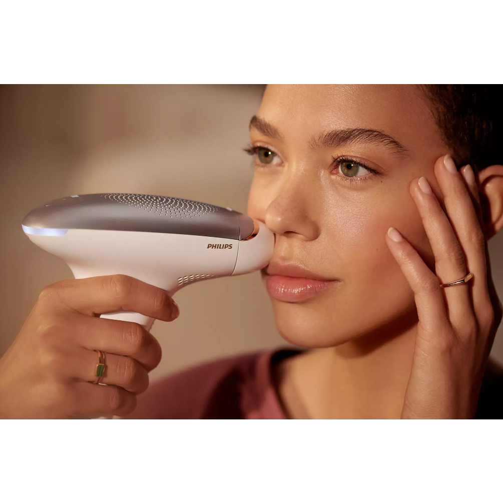 MÁY TRIỆT LÔNG PHILIPS LUMEA IPL 7000 BRI923 ,BẢO HÀNH 12 THÁNG