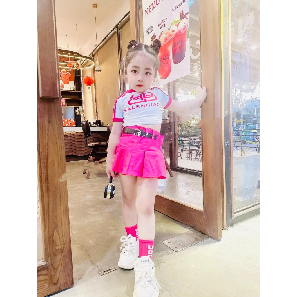 10-30KG ÁO COTTON CROPTOP CHÂN VÁY KAKI KÈM DÂY LƯNG(HOT)