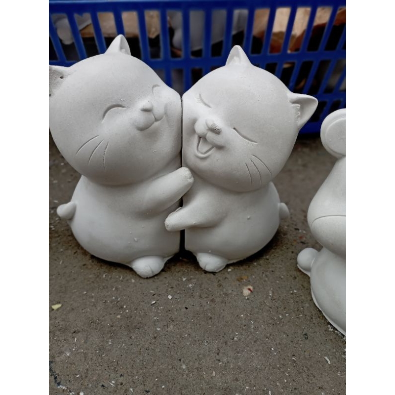 Tượng tô màu cặp đôi