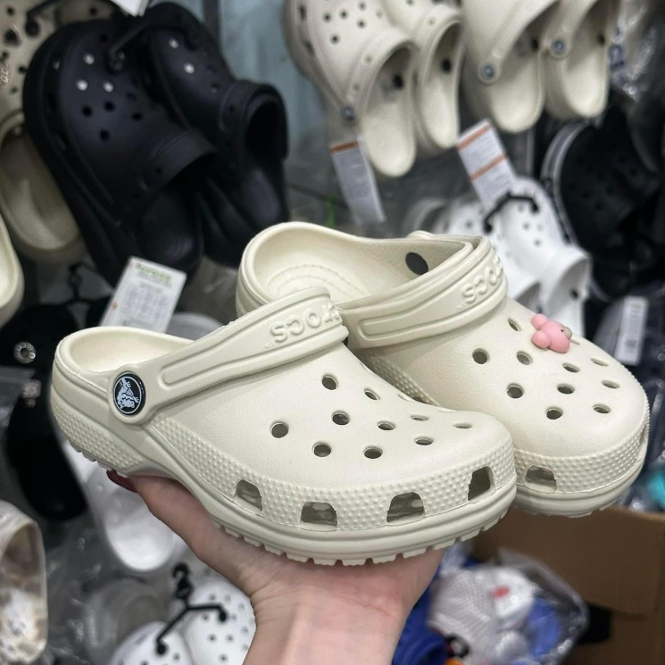 Dép Sục Crocs Nam Nữ Màu Trơn Cao 3cm - Có Lỗi Cắt Đã Được Xử Lý Rất Chắc Chắn | BigBuy360 - bigbuy360.vn