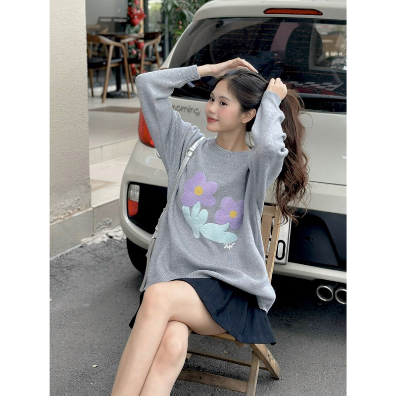 Áo Len - 8866 - Thêu 2 Bông Hoa Chữ