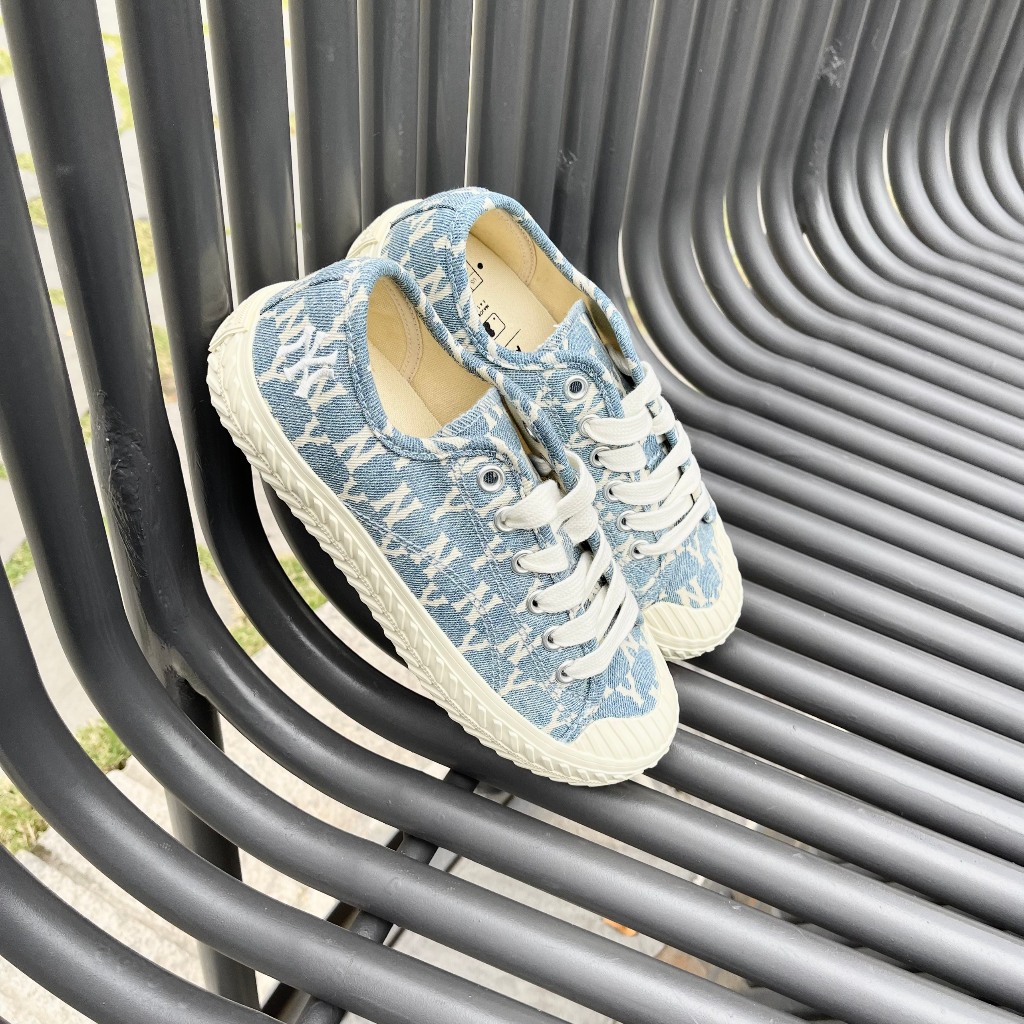 Giày MLB Playball Monogram denim xanh nhạt chính hãng, giày bánh mì nữ MLB chữ NY thêu