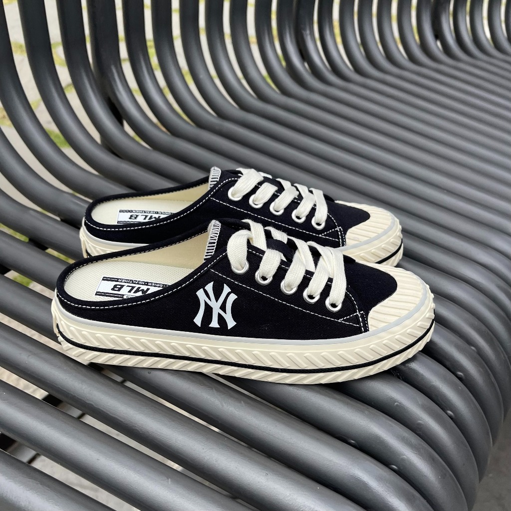 Giày MLB Playball Origin Mule màu đen phản quang, sục nữ MLB logo NY chính hãng