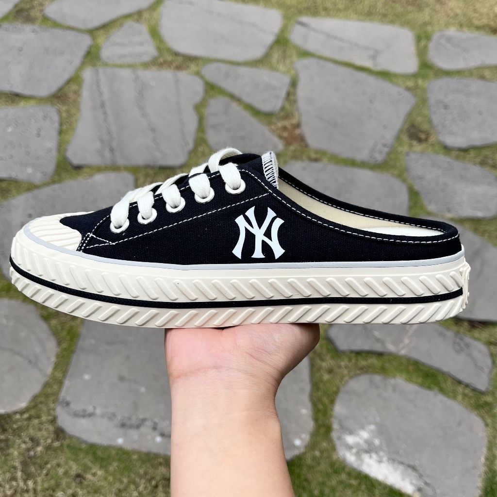 Giày MLB Playball Origin Mule màu đen phản quang, sục nữ MLB logo NY chính hãng