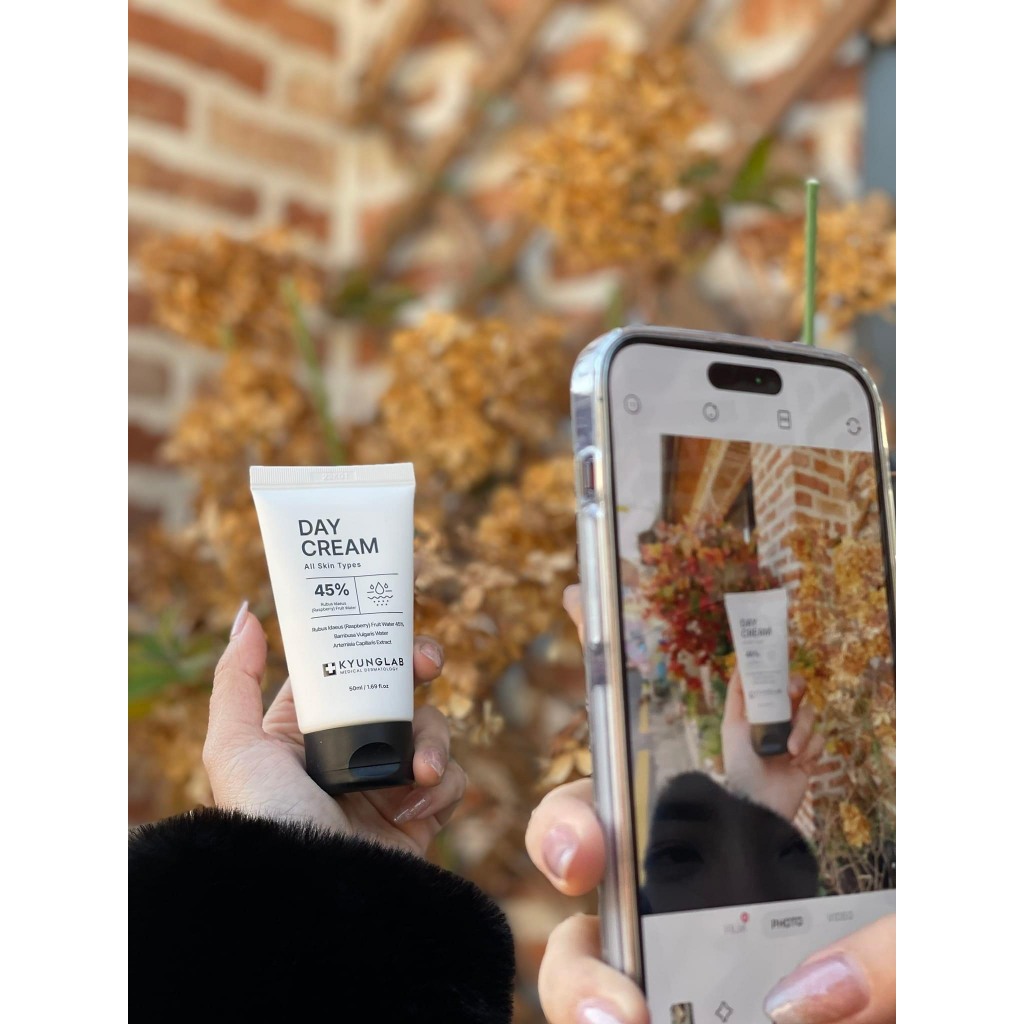 Kem dưỡng ban ngày nâng tone dưỡng trắng da KyungLab Day Cream 50ML