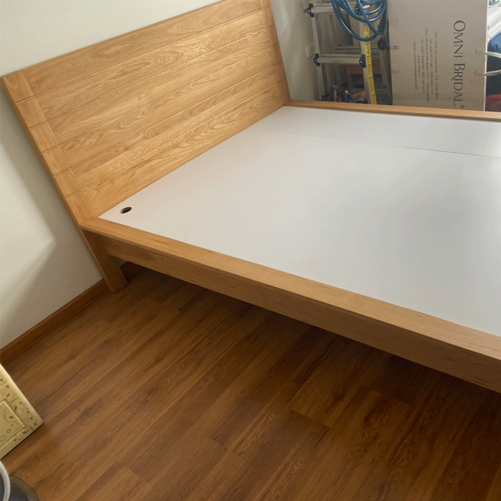 Giường ngủ gỗ sồi IBIE Narita màu tự nhiên, mẫu mã đa dạng, tùy chọn kích thước