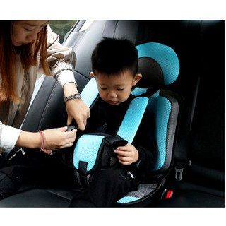 Đai ghế ngồi ô tô cho bé
