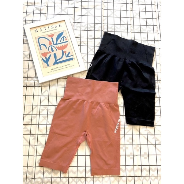 Quần Tập Ngố Cao Cấp Gym AMI Nữ Cạp Lưng Cao, Co Giãn 4 Chiều, Thoáng Mát, Dùng Khi Tập Yoga, Gym, Zumba, Aerobic