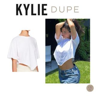 Áo ngắn croptop cổ tròn màu trắng cắt hình tam giác - Lấy cảm hứng từ phong cách hàng ngày của Kylie Jenner