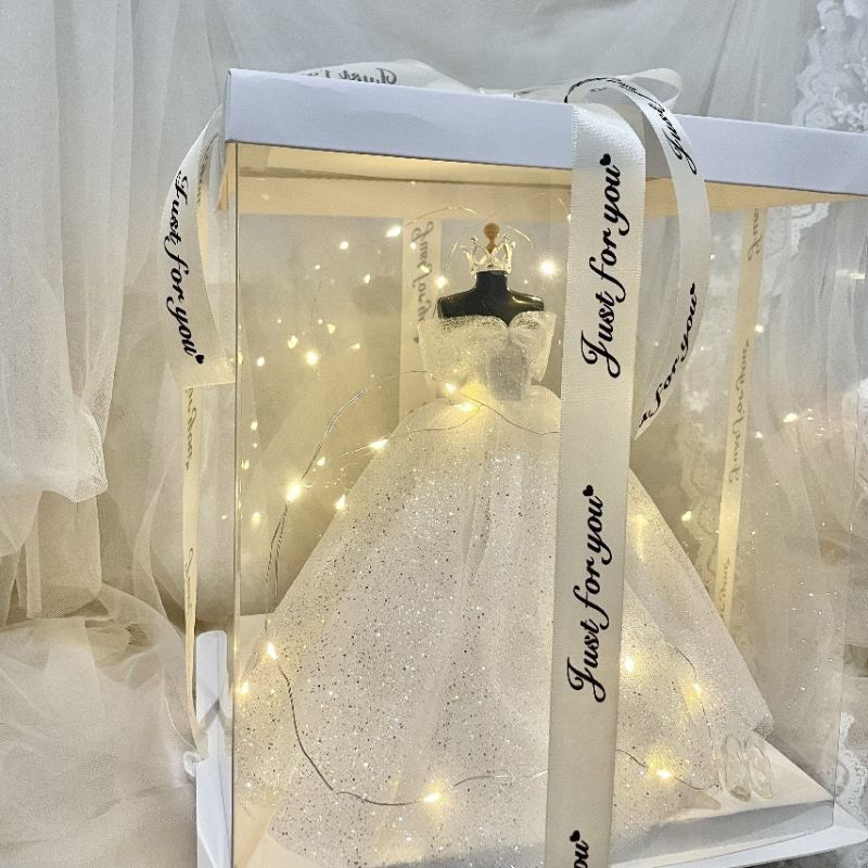 Mô Hình Váy Cưới Mini trong suốt