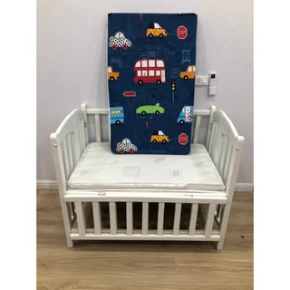 Đệm cũi sơ sinh chất liệu bông ép dày 5cm