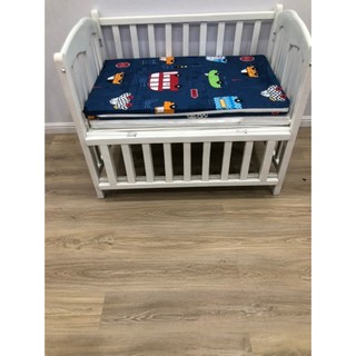 Đệm cũi sơ sinh chất liệu bông ép dày 5cm