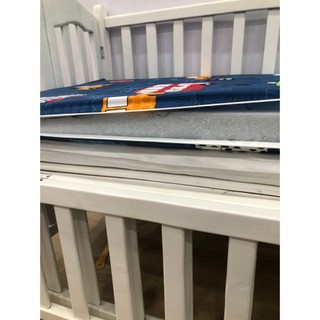 Đệm cũi sơ sinh chất liệu bông ép dày 5cm