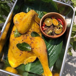 Gà Ủ Muối Hoa Tiêu (Khay/Nửa Con)