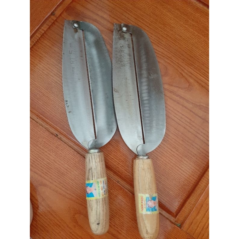 Dao bào bắp chuối.