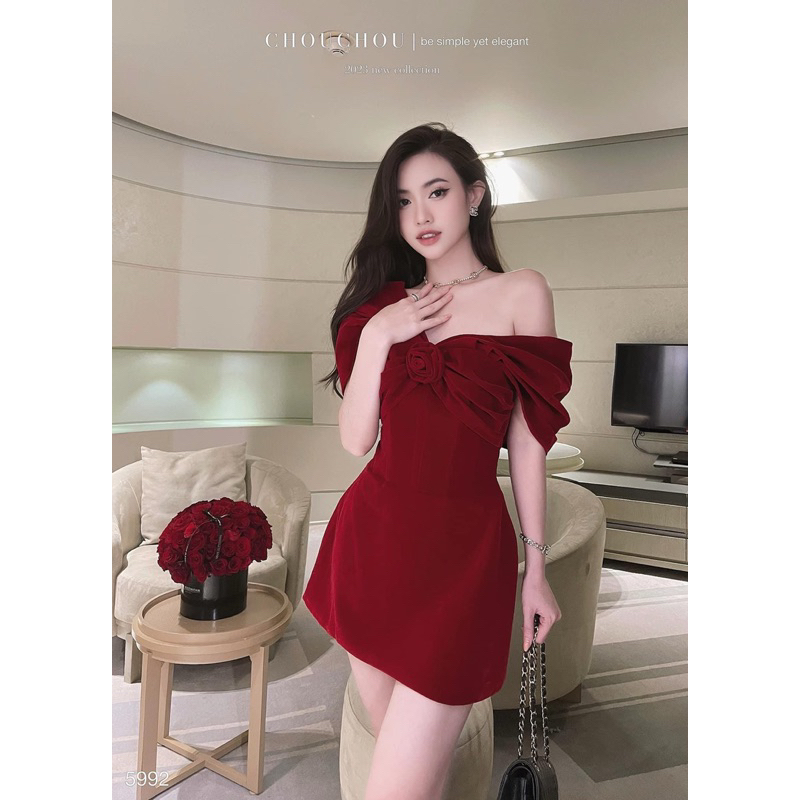Váy Nhung Đỏ Trễ Vai Đính Hoa Thuỳ Ngô Thanh Store