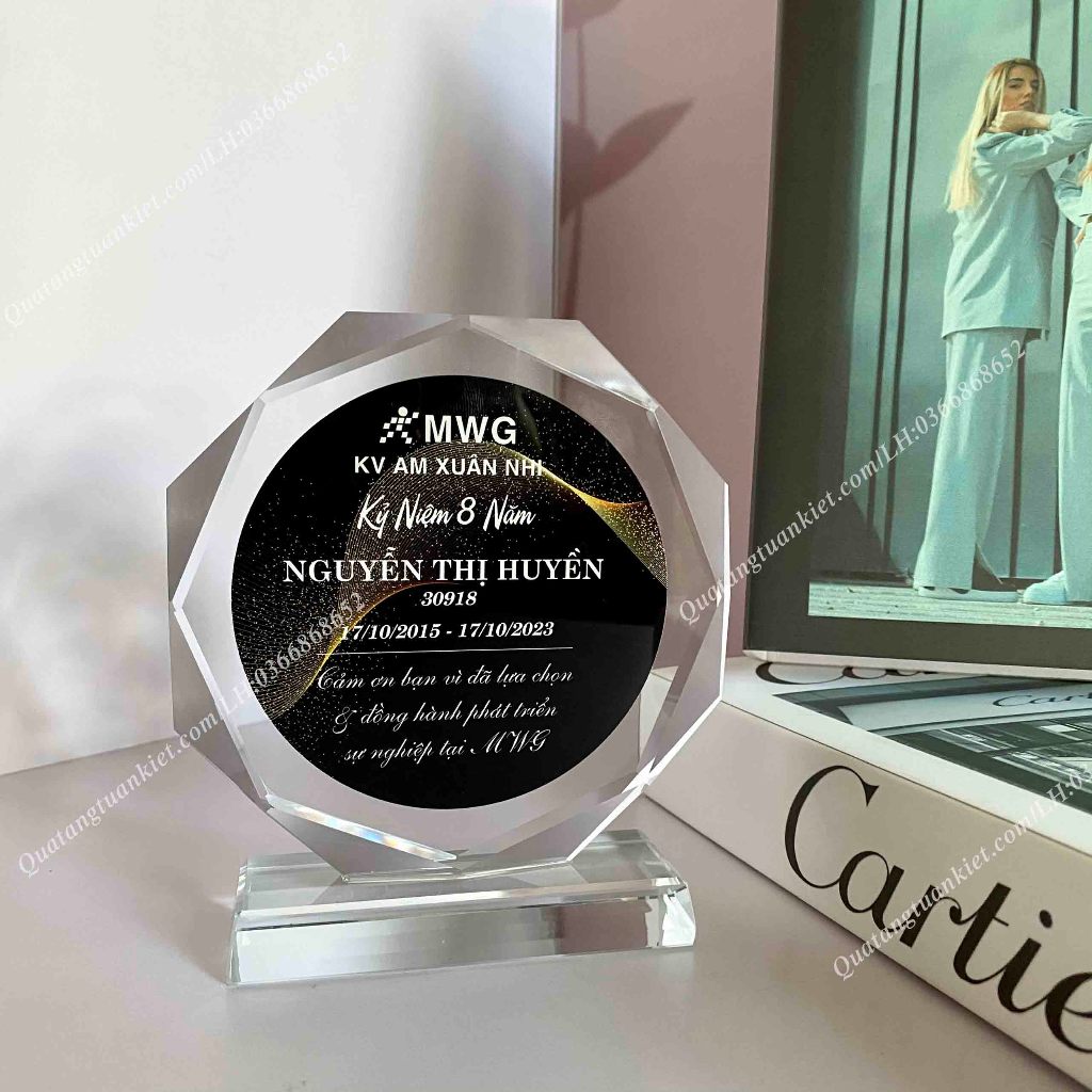 Cúp vinh danh pha lê k9 bát giác