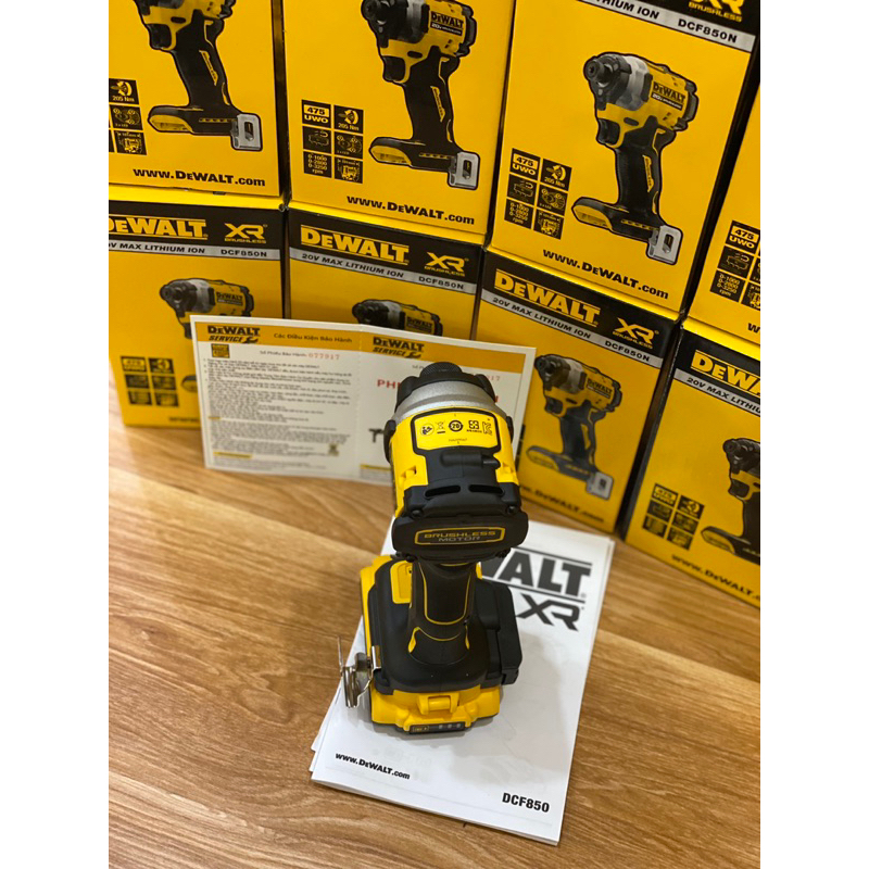 Máy vặn vít Dewalt Dcf850 bản chính hãng bảo hành 3 năm