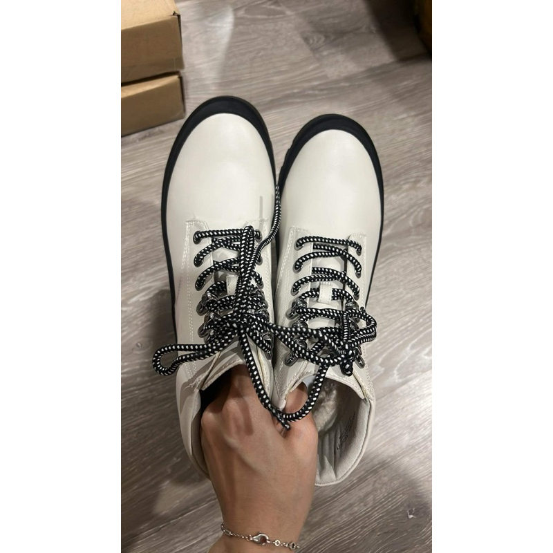 Thanh lý pass giày boots C&K size 35 auth 100%