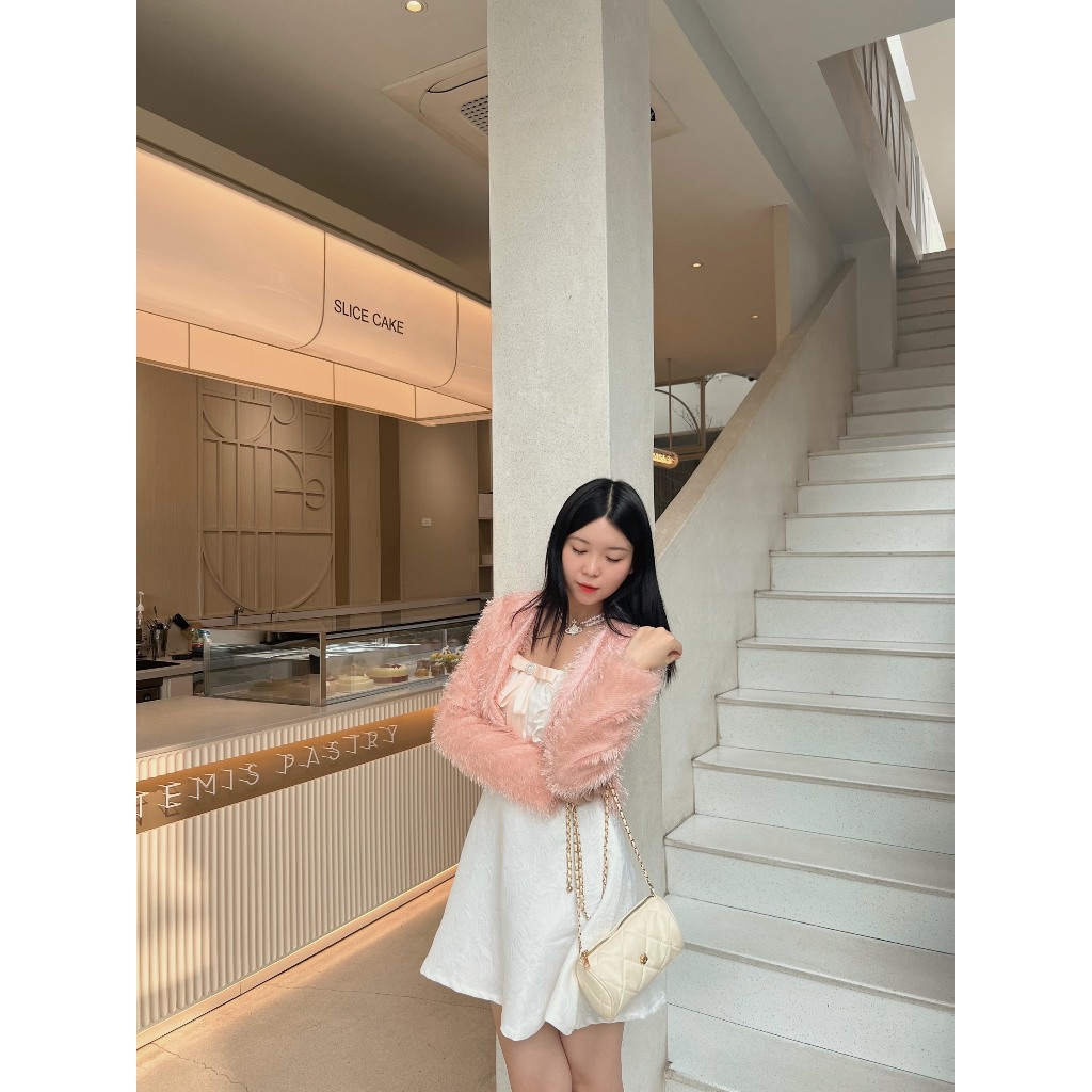 Áo khoác lông vũ sang chảnh thiết kế Bonheur Fur Jacket