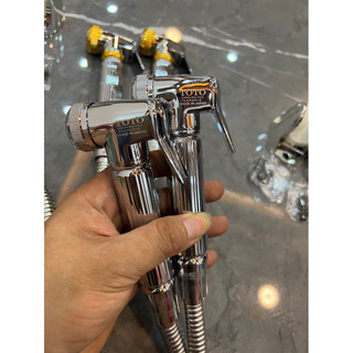 Vòi xịt vệ sinh hàng nội địa nhật ToTo(made in japan) còn mới 98%