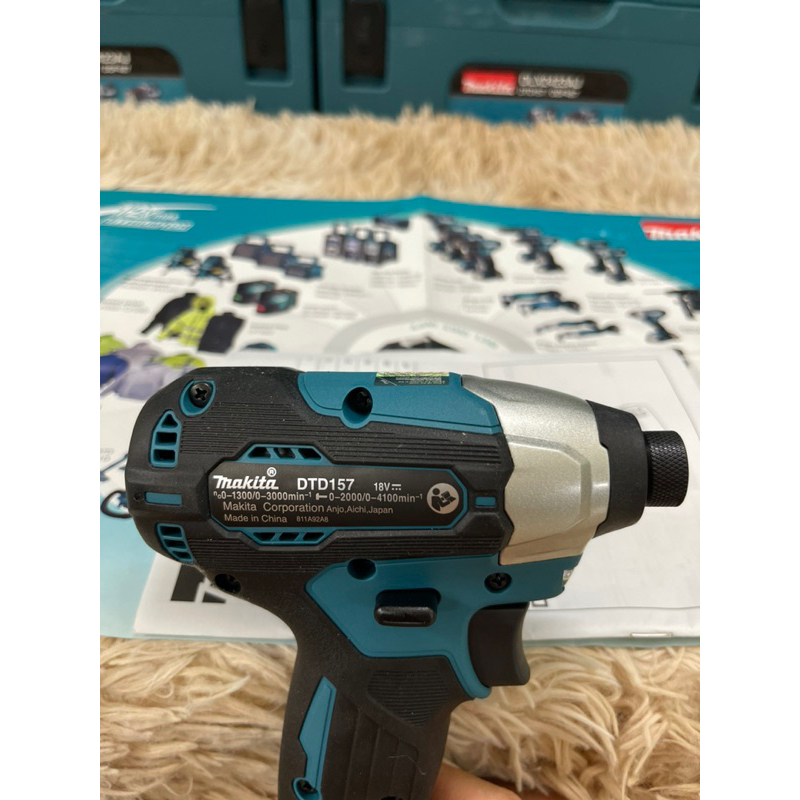 Máy vặn vít pin 18v Makita DTD157 - Thân máy chính hãng tách bộ