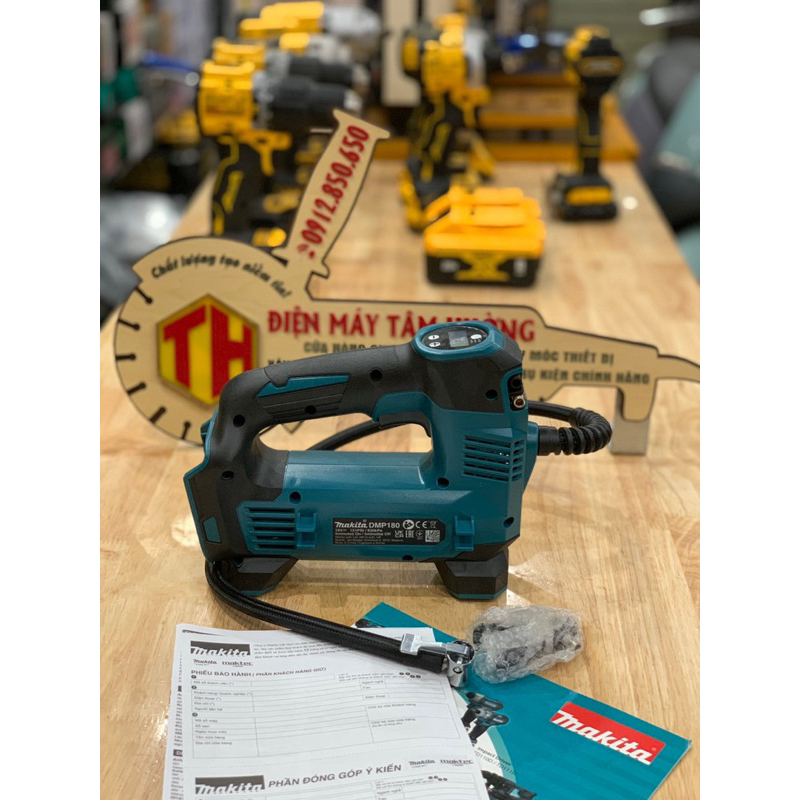 Máy bơm hơi dùng pin 18V Makita DMP180Z