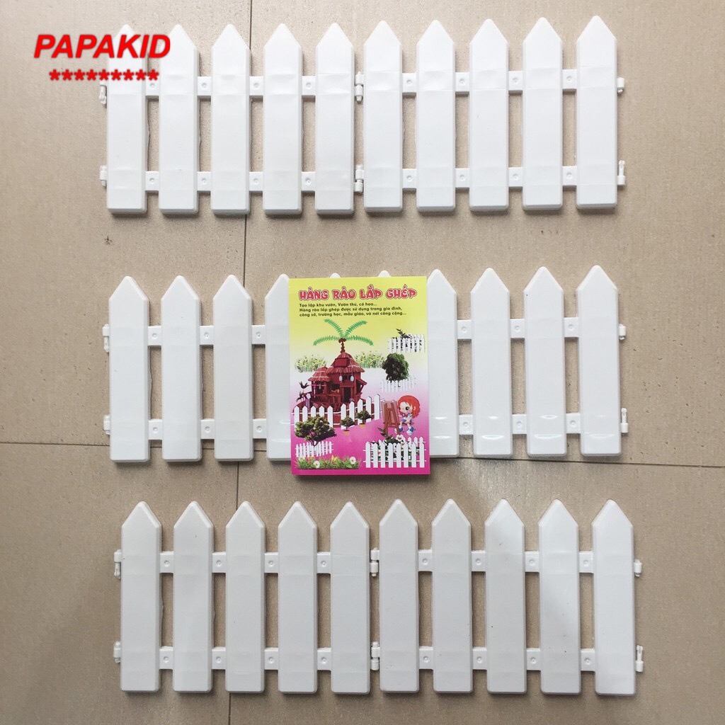 Hàng rào nhựa lắp ghép quanh cây thông Noel  cao 20cm, bộ dài 1.55m