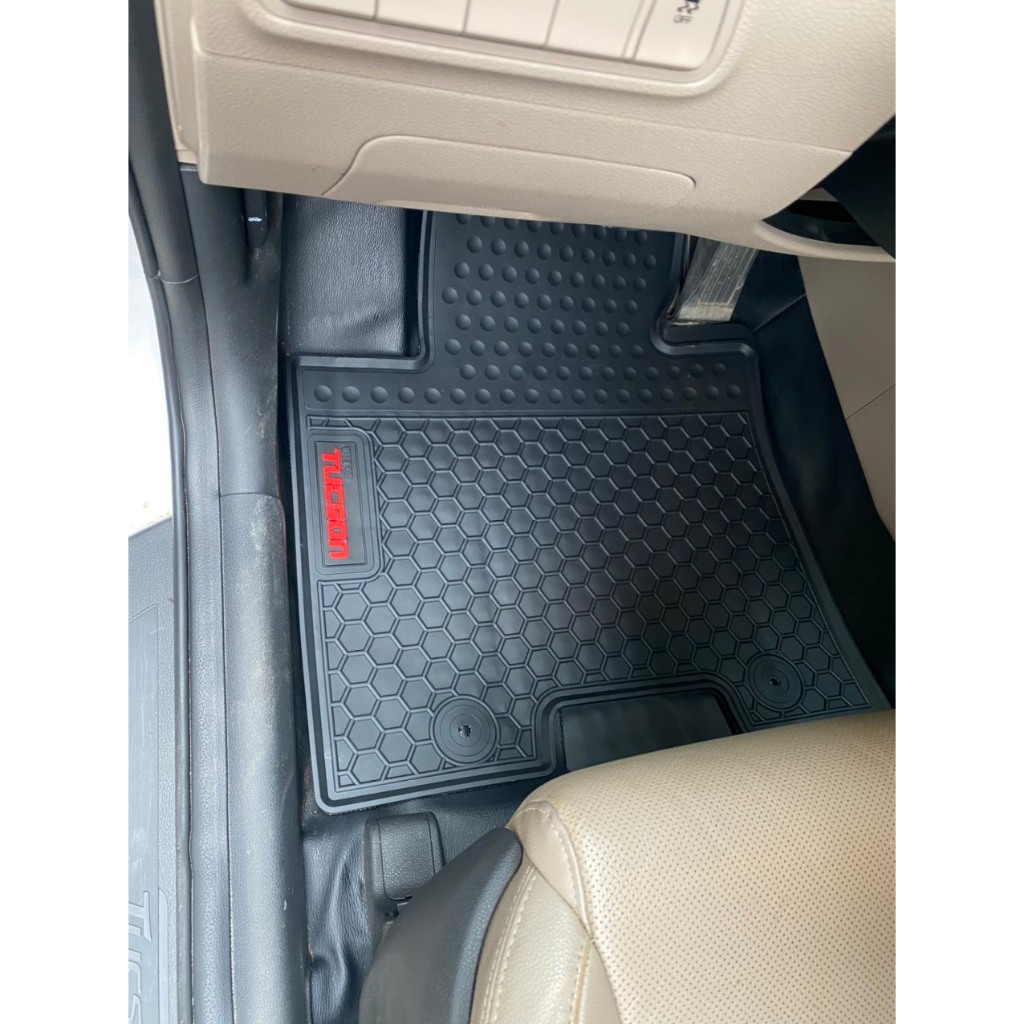 Thảm Lót Sàn Cao Su Xe Hyundai Tucson 2016 đến 2020 Hàng Cao Su Đúc Ko Mùi Chuẩn Form xe dễ dàng vệ sinh lau rửa