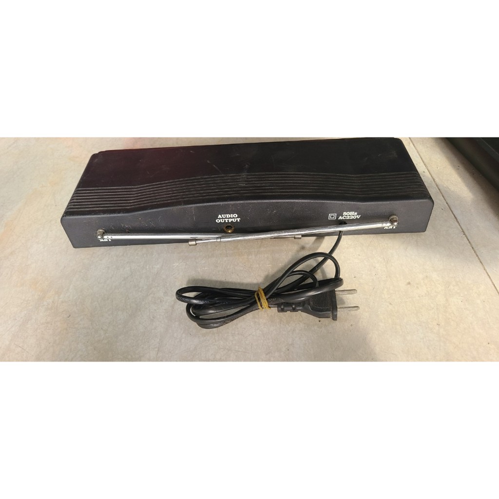 Bộ micro không dây SONY, model SN-368A có 1 micro OK