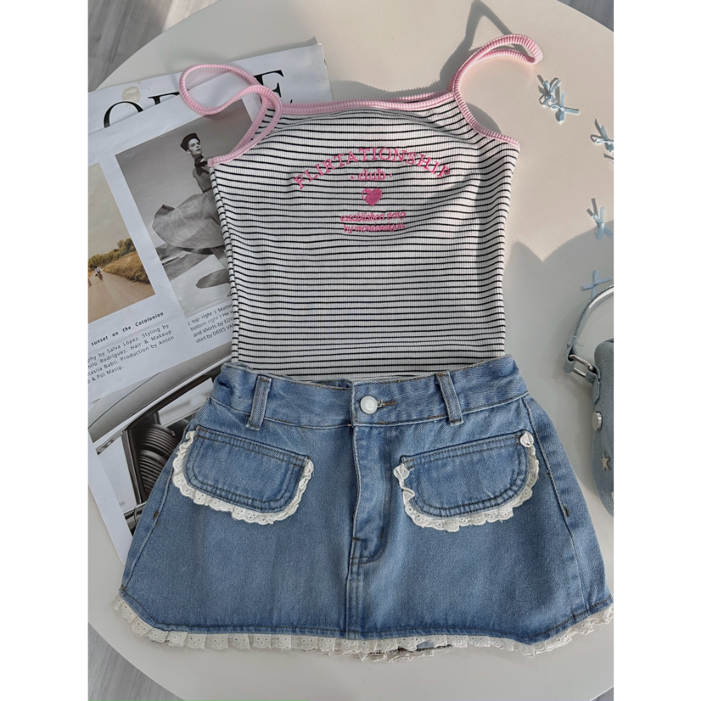 Áo croptop thun 2 dây MONÁ - FLIRTY