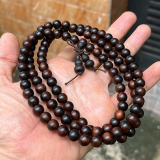 Chuỗi 108 hạt gỗ Tuyết tùng dầu đen
