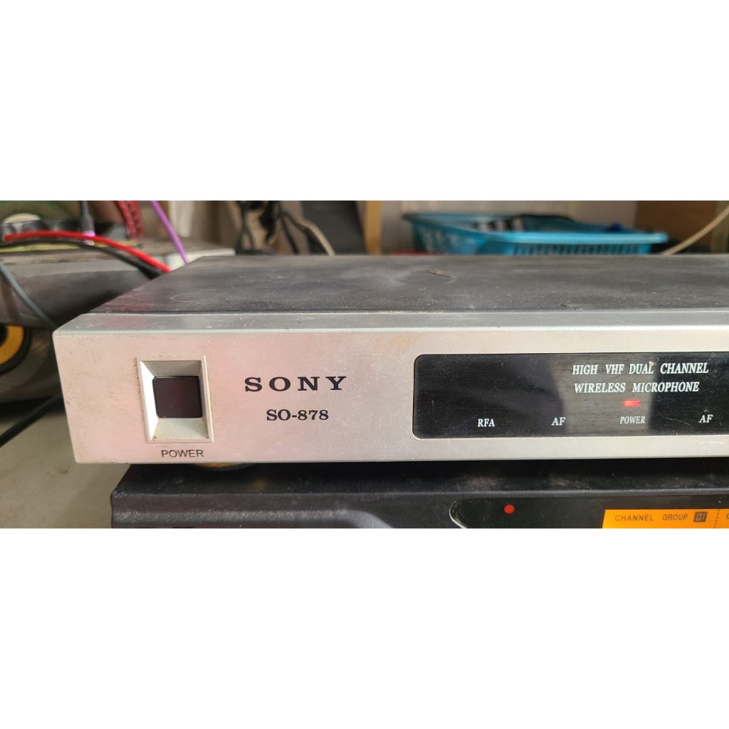 2 cái đầu thu còn lên nguồn, không có micro, bán xác