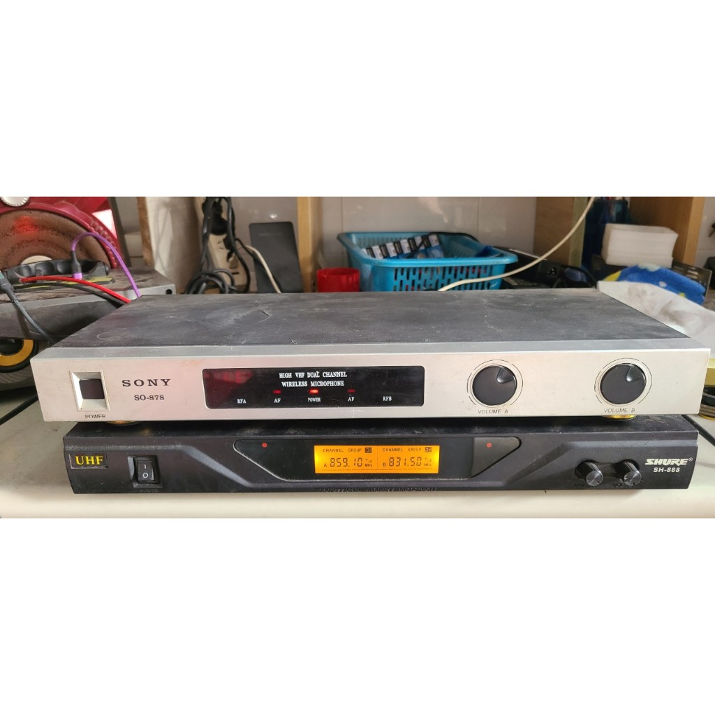 2 cái đầu thu còn lên nguồn, không có micro, bán xác