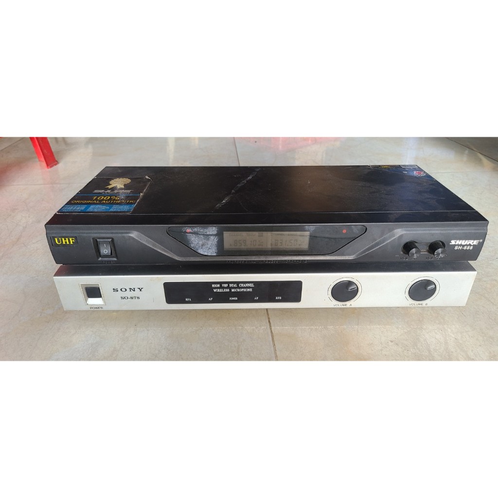 2 cái đầu thu còn lên nguồn, không có micro, bán xác