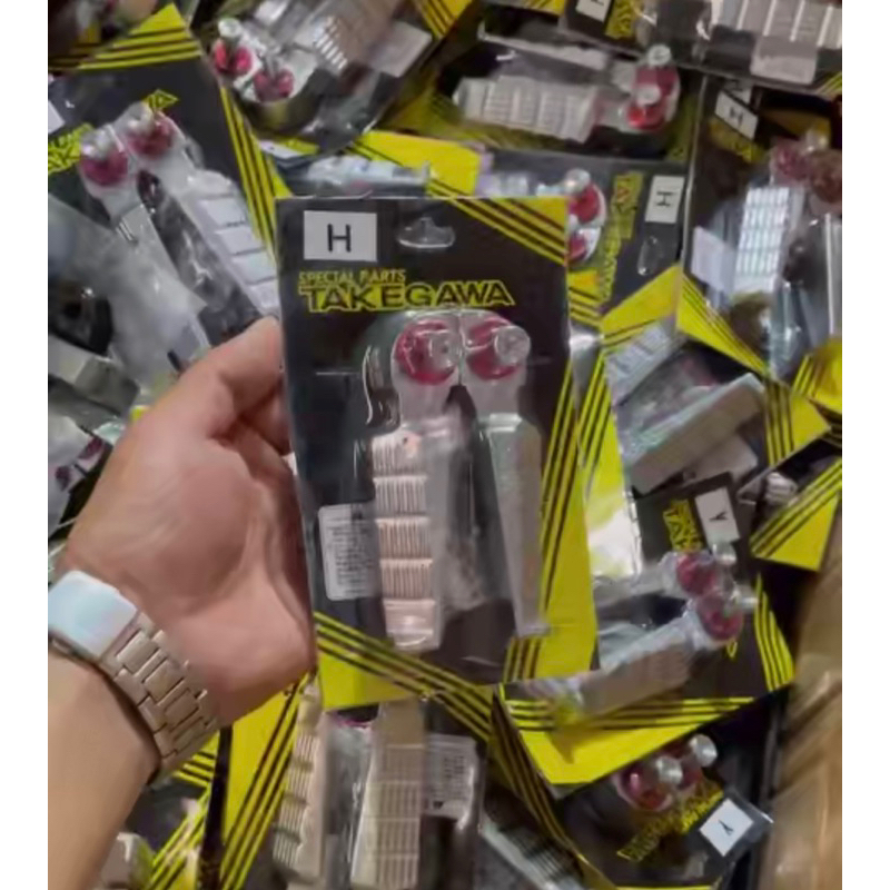 Gác chân nhôm đúc takegawa gắn xe máy