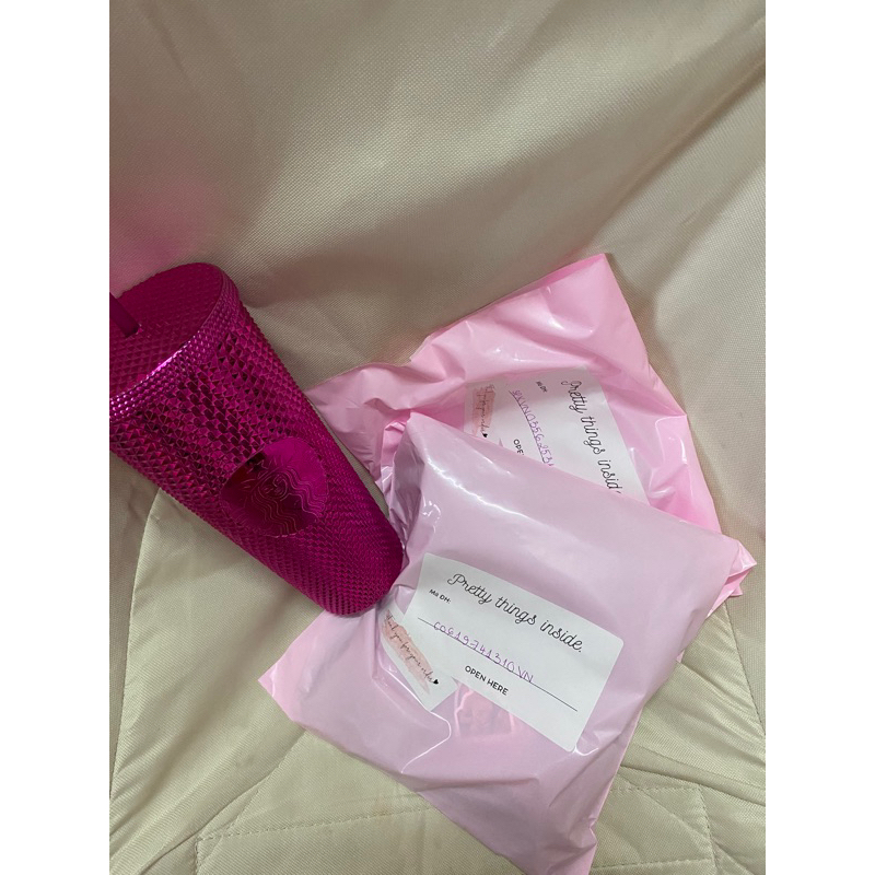 Trả hàng cho khách