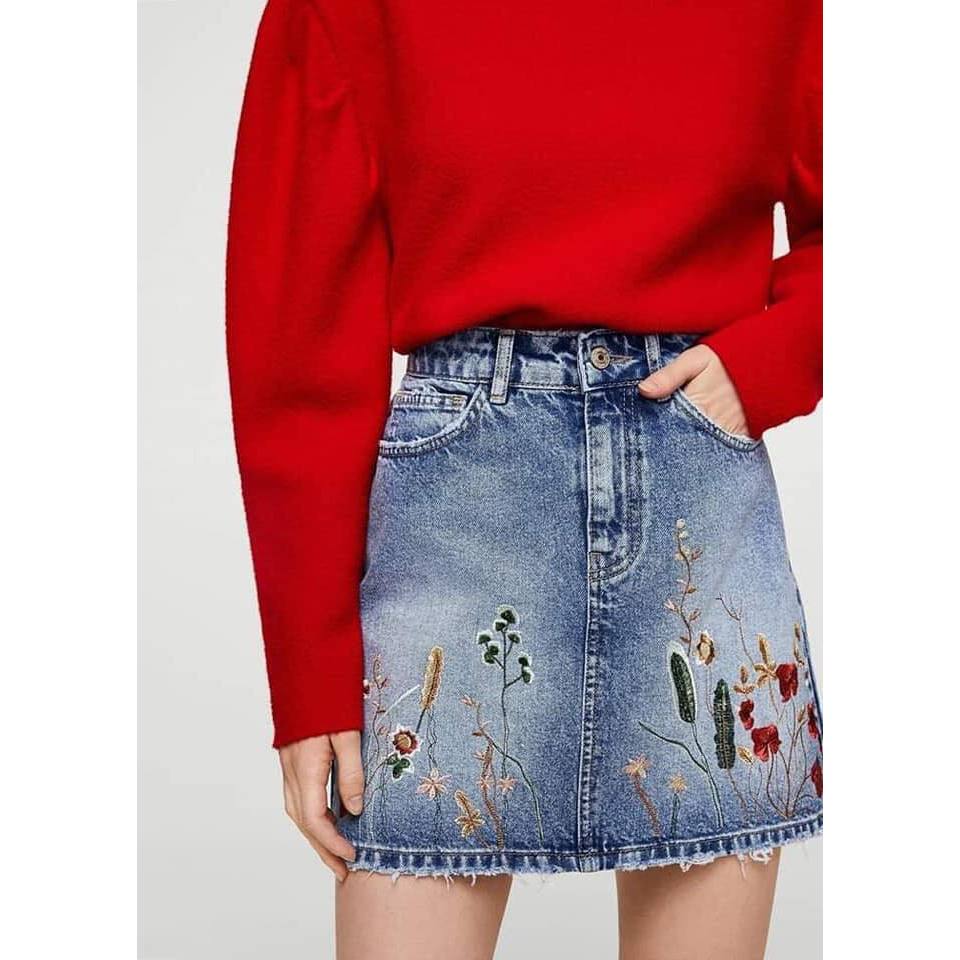 Chân váy jean thêu hoa