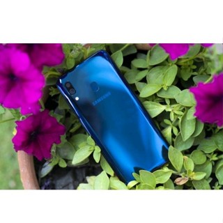 Sale sốc Điện thoại Samsung Galaxy A20 2SIM RAM3GB/32GB Camera siêu nét, Chiến Game mượt giá rẻ samsung a20 mới