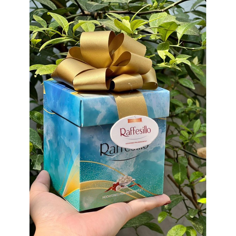 Kẹo Raffesilo Socola bọc dừa Hộp Nơ Đỏ 300g